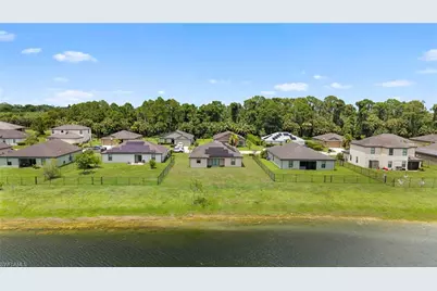 724 Evening Shade Ln, Lehigh Acres, FL 33974 - Photo 29