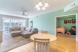 600 Saratoga Cir, Naples, FL 34104 - Photo 13