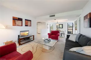 4551 Gulf Shore Blvd N, Naples, FL 34103 - Photo 11