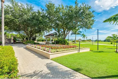6099 Fairway Ct, Naples, FL 34110 - Photo 41