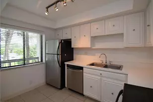 3050 Presidential Way, West Palm Beach, FL 33401 - Photo 7