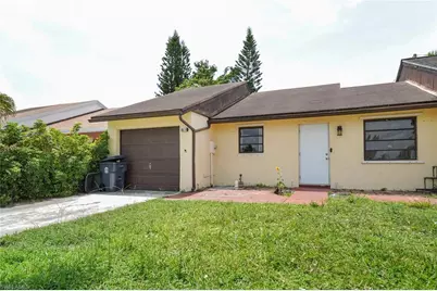 5078 Amber Ln, Lake Worth, FL 33463 - Photo 9