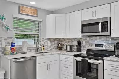 781 95th Ave N, Naples, FL 34108 - Photo 13