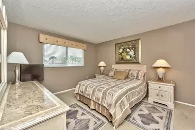 175 Turtle Lake Ct #210, Naples, FL 34105 - Photo 11