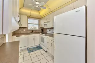 175 Turtle Lake Ct, Naples, FL 34105 - Photo 7