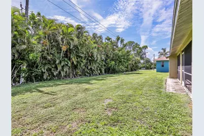 9299 Crocus Ct, Fort Myers, FL 33967 - Photo 21