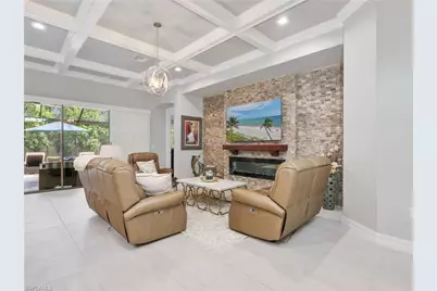 16395 Barclay Ct, Naples, FL 34110 - Photo 9