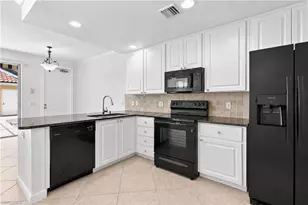 3564 Islandwalk Cir, Naples, FL 34119 - Photo 15