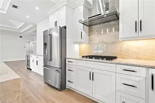 5203 Starfish Ave, Naples, FL 34103 - Photo 13