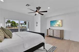 215 Mooring Line Dr, Naples, FL 34102 - Photo 27