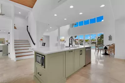 215 Mooring Line Dr, Naples, FL 34102 - Photo 11