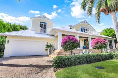 154 4th Ave N, Naples, FL 34102 - Photo 3