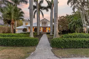 154 4th Ave N, Naples, FL 34102 - Photo 1