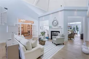 154 4th Ave N, Naples, FL 34102 - Photo 9