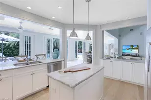 154 4th Ave N, Naples, FL 34102 - Photo 21