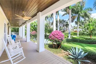 154 4th Ave N, Naples, FL 34102 - Photo 5