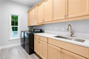 18210 Chesapeake Ct, Fort Myers, FL 33908 - Photo 23