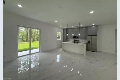 723 Epps Brown St E, Lehigh Acres, FL 33974 - Photo 9