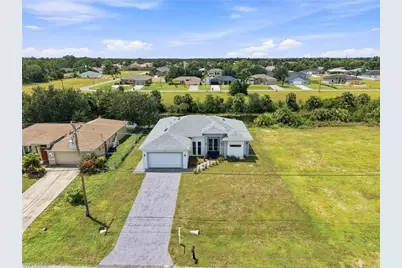 1120 NE 32nd Ln, Cape Coral, FL 33909 - Photo 39