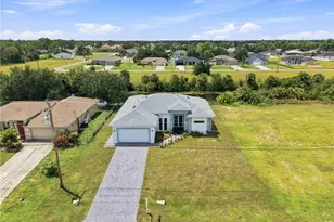 1120 NE 32nd Ln, Cape Coral, FL 33909 - Photo 39