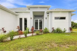 1120 NE 32nd Ln, Cape Coral, FL 33909 - Photo 5