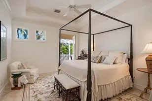 235 Little Harbour Ln, Naples, FL 34102 - Photo 25