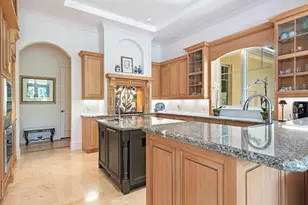 235 Little Harbour Ln, Naples, FL 34102 - Photo 9