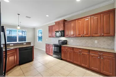 9704 Cobalt Cove Cir, Naples, FL 34120 - Photo 7