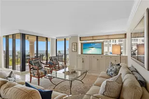 4251 Gulf Shore Blvd N, Naples, FL 34103 - Photo 9