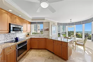 4251 Gulf Shore Blvd N, Naples, FL 34103 - Photo 17