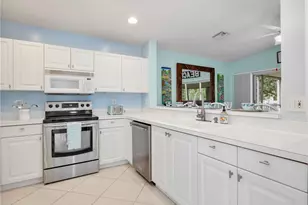 1100 Diamond Cir, Naples, FL 34110 - Photo 17