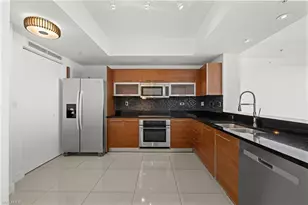 3000 Oasis Grand Blvd, Fort Myers, FL 33916 - Photo 5