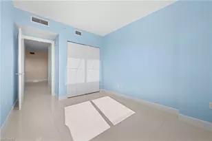 3000 Oasis Grand Blvd, Fort Myers, FL 33916 - Photo 21