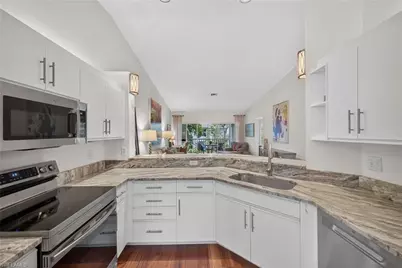 7108 Barrington Cir #202, Naples, FL 34108 - Photo 9