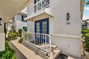 7108 Barrington Cir, Naples, FL 34108 - Photo 3