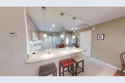 1527 Edgewater Cir, Fort Myers, FL 33919 - Photo 3