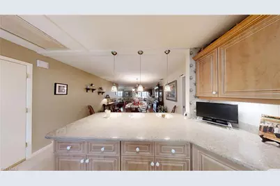 1527 Edgewater Cir, Fort Myers, FL 33919 - Photo 21