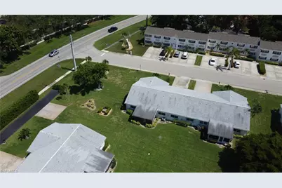 1527 Edgewater Cir, Fort Myers, FL 33919 - Photo 11