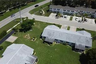 1527 Edgewater Cir, Fort Myers, FL 33919 - Photo 11