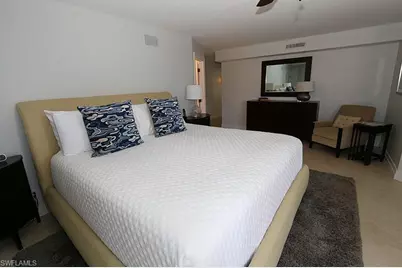 4041 Gulf Shore Blvd N #606, Naples, FL 34103 - Photo 9