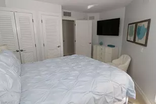 4041 Gulf Shore Blvd N, Naples, FL 34103 - Photo 13