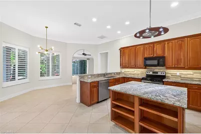 2229 Goshawk Ct, Naples, FL 34105 - Photo 7