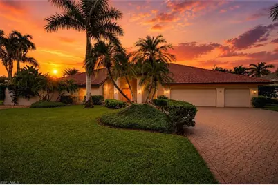 700 Hollybriar Ln, Naples, FL 34108 - Photo 1