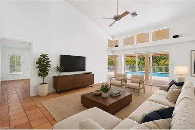 700 Hollybriar Ln, Naples, FL 34108 - Photo 15