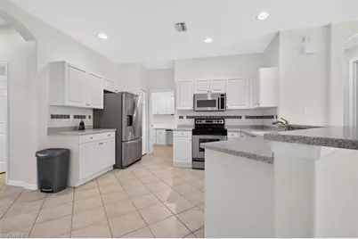 10523 Diamante Way, Fort Myers, FL 33913 - Photo 9