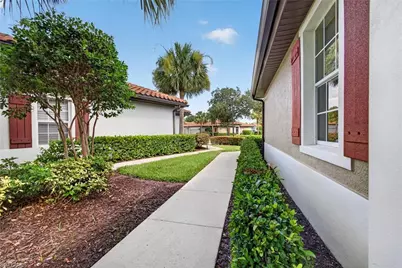 10523 Diamante Way, Fort Myers, FL 33913 - Photo 5