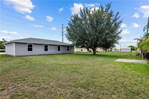 612 Santa Barbara Blvd, Cape Coral, FL 33991 - Photo 35
