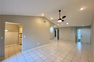 13128 Langton Ct, Fort Myers, FL 33919 - Photo 5