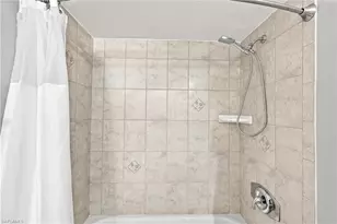 646 SE 12th Ct, Cape Coral, FL 33990 - Photo 25
