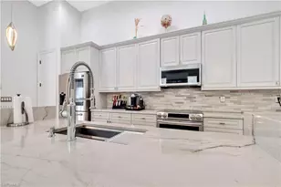 3005 Coco Ave, Naples, FL 34112 - Photo 17